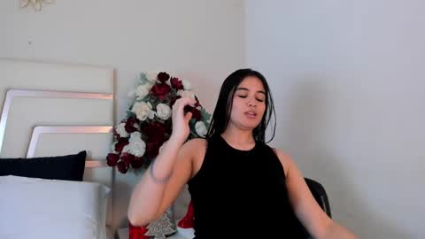 Snapshot of camilasofiia chatting on 01/04/25, 02:14 Camila online show from 01/04/25, 02:14