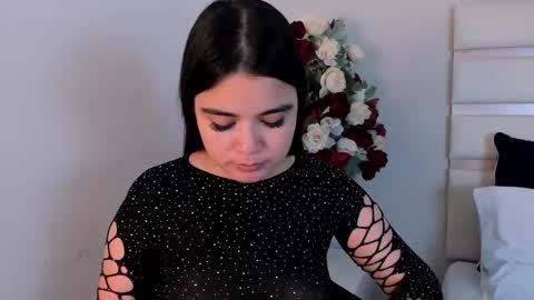 Snapshot of camilasofiia chatting on 01/17/25, 08:56 Camila online show from 01/17/25, 08:56