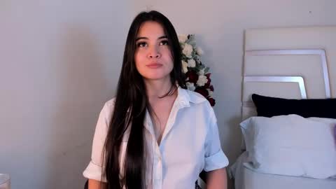 Snapshot of camilasofiia chatting on 01/18/25, 07:58 Camila online show from 01/18/25, 07:58