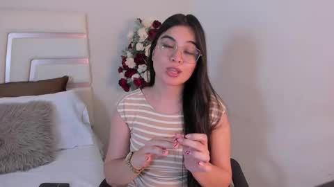 Snapshot of camilasofiia chatting on 02/04/25, 10:45 Camila online show from 02/04/25, 10:45