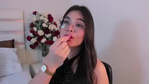 Snapshot of camilasofiia chatting on 02/11/25, 11:01 Camila online show from 02/11/25, 11:01