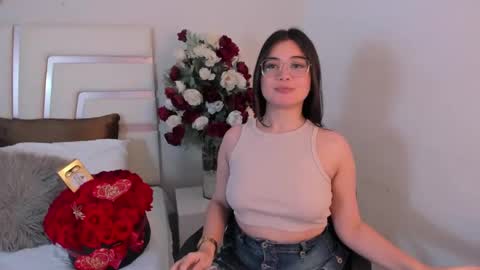 Snapshot of camilasofiia chatting on 02/15/25, 06:12 Camila online show from 02/15/25, 06:12