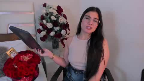 Snapshot of camilasofiia chatting on 02/15/25, 09:15 Camila online show from 02/15/25, 09:15