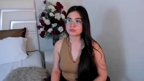 Snapshot of camilasofiia chatting on 02/19/25, 11:25 Camila online show from 02/19/25, 11:25