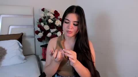 Snapshot of camilasofiia chatting on 02/26/25, 09:27 Camila online show from 02/26/25, 09:27