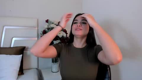 Snapshot of camilasofiia chatting on 02/28/25, 07:56 Camila online show from 02/28/25, 07:56