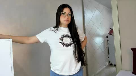 Snapshot of camilasofiia chatting on 09/14/25, 05:23 Camila online show from 09/14/25, 05:23