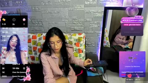 Snapshot of camilavill chatting on 12/04/24, 10:13 CamilaVill online show from 12/04/24, 10:13