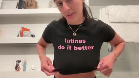 camiliakxoxo online show from 02/20/25, 04:07