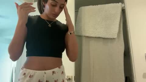 camiliakxoxo online show from 11/08/25, 01:22