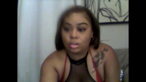 camiliaskye online show from 11/19/25, 05:07