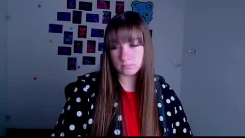 Snapshot of camilla_body chatting on 05/08/26, 06:08 Camilla online show from 05/08/26, 06:08