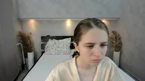 Camilla online show from 10/31/25, 01:06