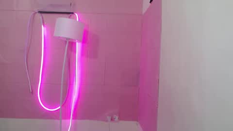 Camilla online show from 02/10/25, 10:31