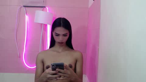 Camilla online show from 02/11/25, 04:11