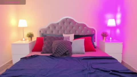 camilladreamer online show from 11/07/25, 06:30