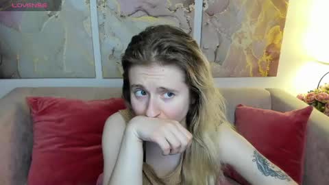 Snapshot of camilladreamer chatting on 04/27/26, 06:39 camilladreamer online show from 04/27/26, 06:39