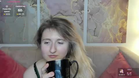 Snapshot of camilladreamer chatting on 05/11/26, 02:45 camilladreamer online show from 05/11/26, 02:45