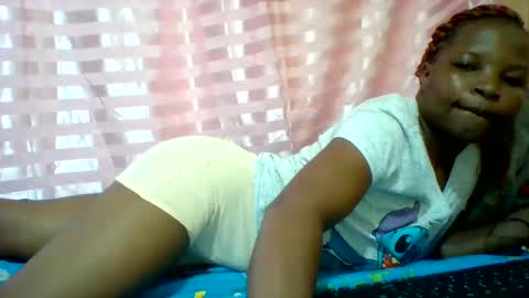 camillah_sweet online show from 04/11/26, 08:18