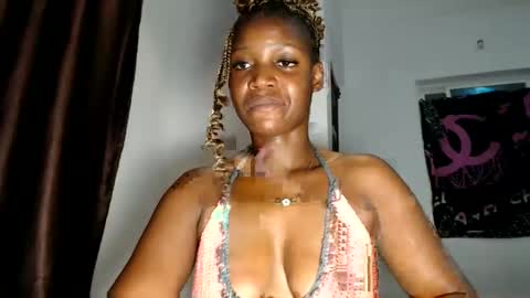 Snapshot of camillasoofine chatting on 05/30/26, 07:00 camillasoofine online show from 05/30/26, 07:00