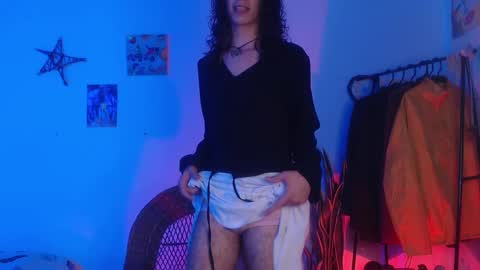 Snapshot of camille_delrey chatting on 12/03/24, 12:35 Camille online show from 12/03/24, 12:35