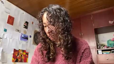 Snapshot of camille_delrey chatting on 02/06/25, 04:14 Camille online show from 02/06/25, 04:14