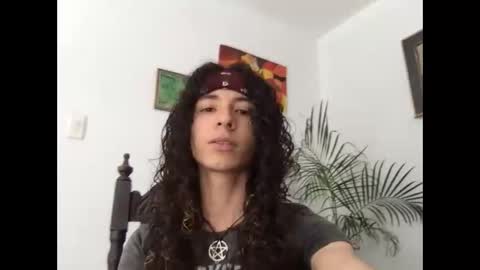 Snapshot of camille_delrey chatting on 11/07/25, 06:19 Camille online show from 11/07/25, 06:19