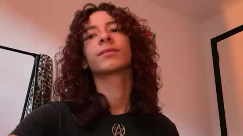 Snapshot of camille_delrey chatting on 02/18/26, 11:11 Camille online show from 02/18/26, 11:11