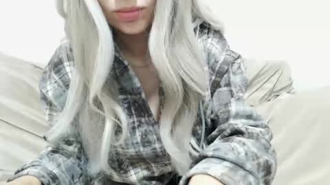 CamilleBunny online show from 12/14/25, 04:18