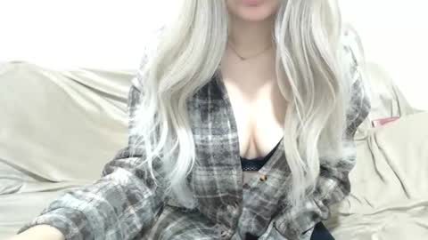CamilleBunny online show from 01/11/26, 04:06
