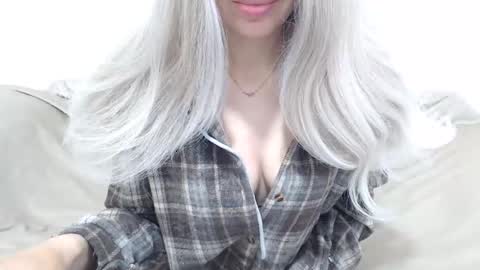 CamilleBunny online show from 04/29/26, 02:48