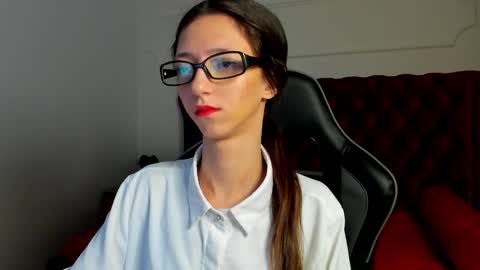 camillewhite online show from 03/25/26, 06:08