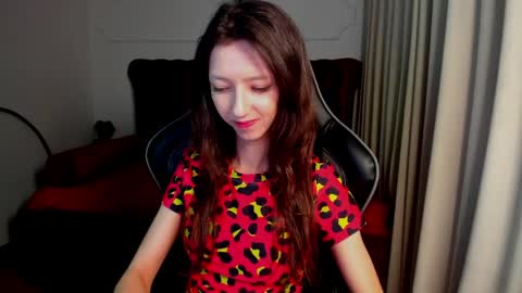 camillewhite online show from 04/01/26, 05:19