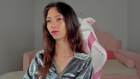 camillewhite online show from 04/07/26, 05:08