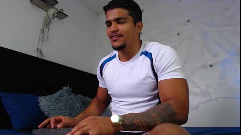 camilo_contre21 online show from 10/22/25, 06:29