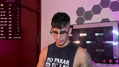   INDEPENDENT MODEL online show from 02/08/25, 11:24