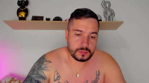 camilo_restrepo21 online show from 09/28/25, 11:43