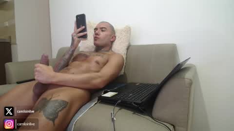 camiloinlive online show from 12/22/25, 04:04