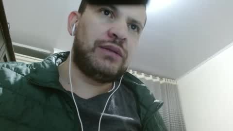 Snapshot of camiloking17 chatting on 01/28/25, 08:14 camilo online show from 01/28/25, 08:14