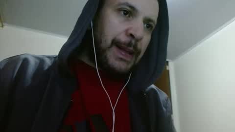 Snapshot of camiloking17 chatting on 02/08/25, 05:08 camilo online show from 02/08/25, 05:08