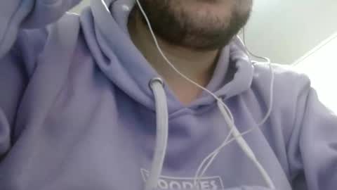 Snapshot of camiloking17 chatting on 09/18/25, 07:10 camilo online show from 09/18/25, 07:10