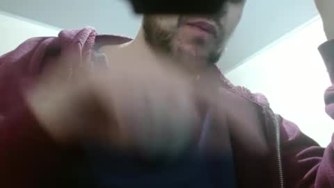 Snapshot of camiloking17 chatting on 09/23/25, 01:41 camilo online show from 09/23/25, 01:41