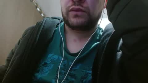 Snapshot of camiloking17 chatting on 12/02/25, 04:07 camilo online show from 12/02/25, 04:07