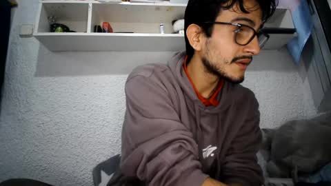 camilor00 online show from 12/15/25, 04:55