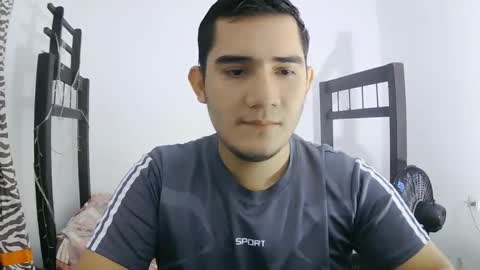 Snapshot of camilowhite_ chatting on 10/06/25, 03:53 Camilowhite online show from 10/06/25, 03:53