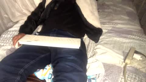 camivaron online show from 01/09/25, 07:52