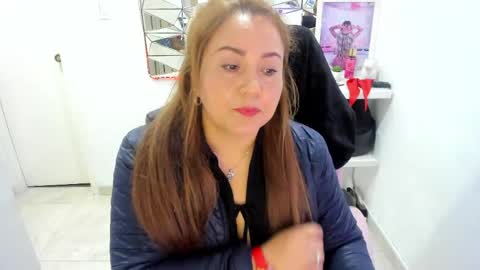 Snapshot of camixxx_m chatting on 05/25/26, 11:16 camixxx_m online show from 05/25/26, 11:16