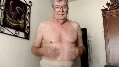 camlover1231234 online show from 01/07/26, 06:43