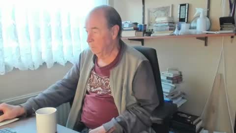 Snapshot of cammee chatting on 12/10/24, 09:44 Cammee online show from 12/10/24, 09:44