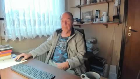 Snapshot of cammee chatting on 12/25/24, 08:07 Cammee online show from 12/25/24, 08:07